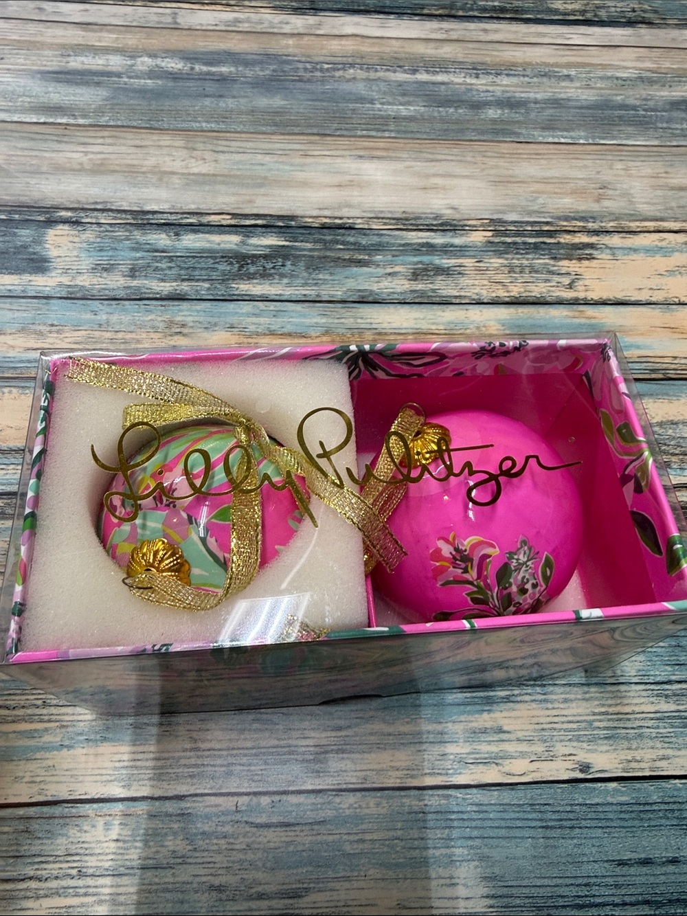⭐️Lilly Pulitzer Holiday Ornament Set of 2 Lillys House Pink Boxed Christmas EUC
